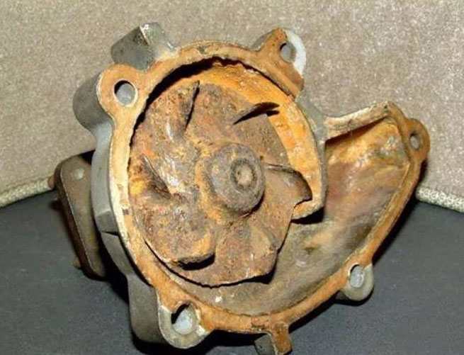 循環(huán)水泵內(nèi)部生銹怎么辦？
